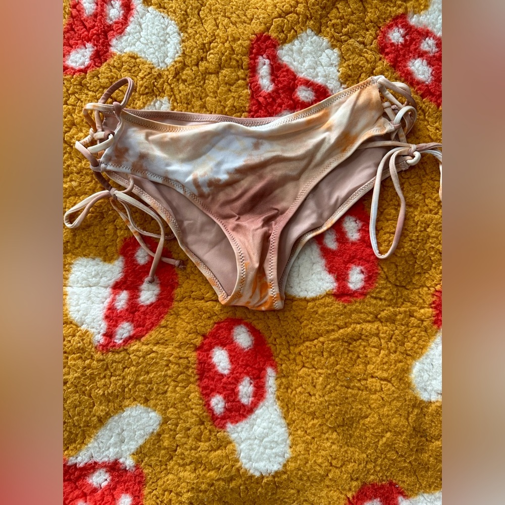 Neutral Orange Tie Dye Side Tie H&M Bikini Bottoms • size small